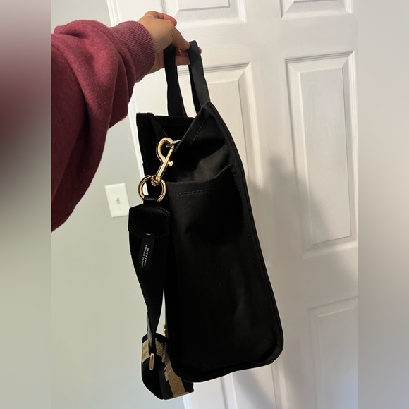 Marc Jacobs Functional Tote Bag with Logo Strap - Picture 4 of 11